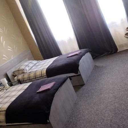 Hotelik Mona-Pokoje Z Lazienkami Елблаг Екстериор снимка
